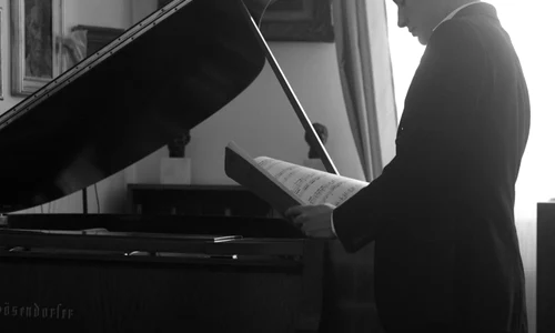 Pianul poate crea iluzia unei întregi orchestre – dialog cu Mihai RITIVOIU jpeg