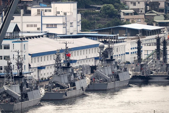 Nave de luptă ancorate în portul Keelung din Taiwan FOTO EPA-EFE