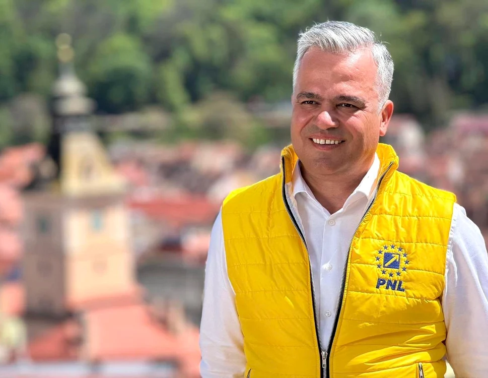 Adrian Veștea și-a anunțat intenția de a candida pentru șefia PNL. FOTO: Facebook/Adrian Veștea