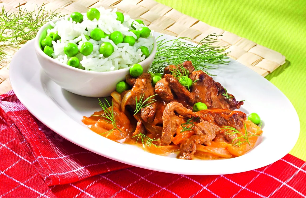 2 stroganoff cu orez jpg jpeg