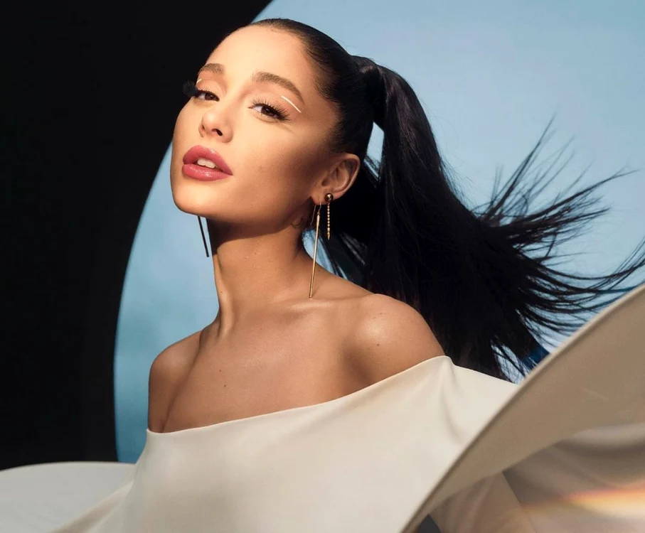 Ariana Grande a divorțat. Foto: Click.