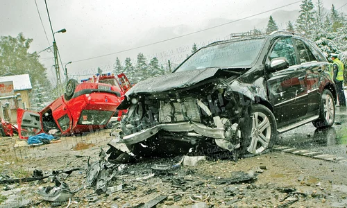 La 16 octombrie 2011,  Mercedesul condus de  Huidu a spulberat un Logan  şi a ucis trei oameni jpeg