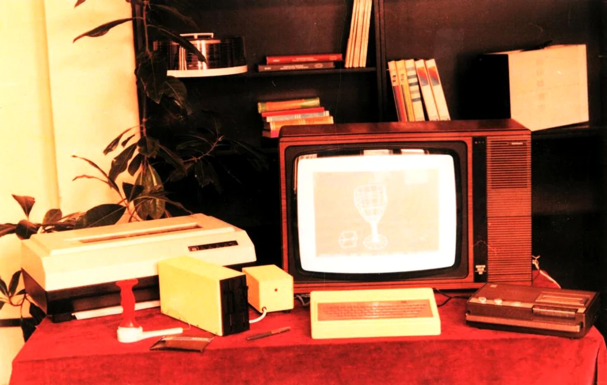 Sistemul calculatorului CoBra cu toate componentele FOTO cobrasov.com