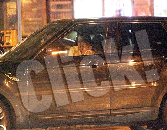 Simona şi-a luat la revedere de la Marin cu faţa răvăşită, dar fericită