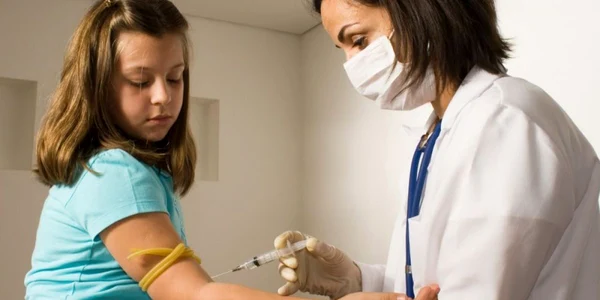 Vaccinarea antigripală continuă în judeţul Mureş foto arhivă