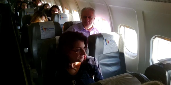 Tender in avion