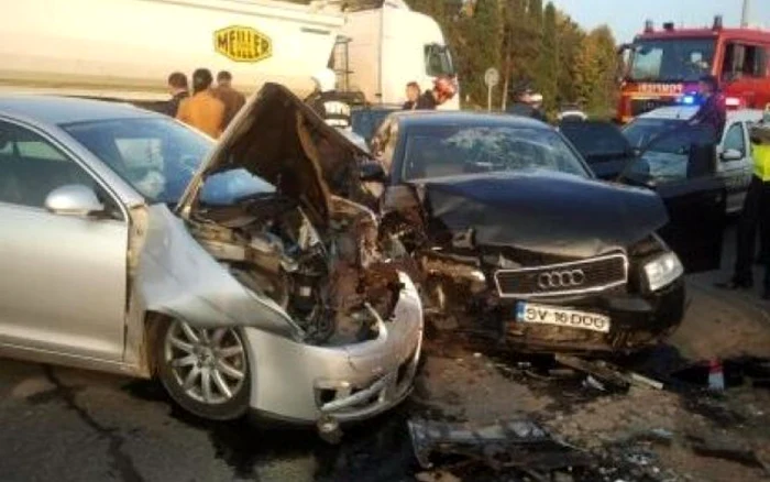 Maşinile implicate în accident  FOTO: Ziarul de Iaşi