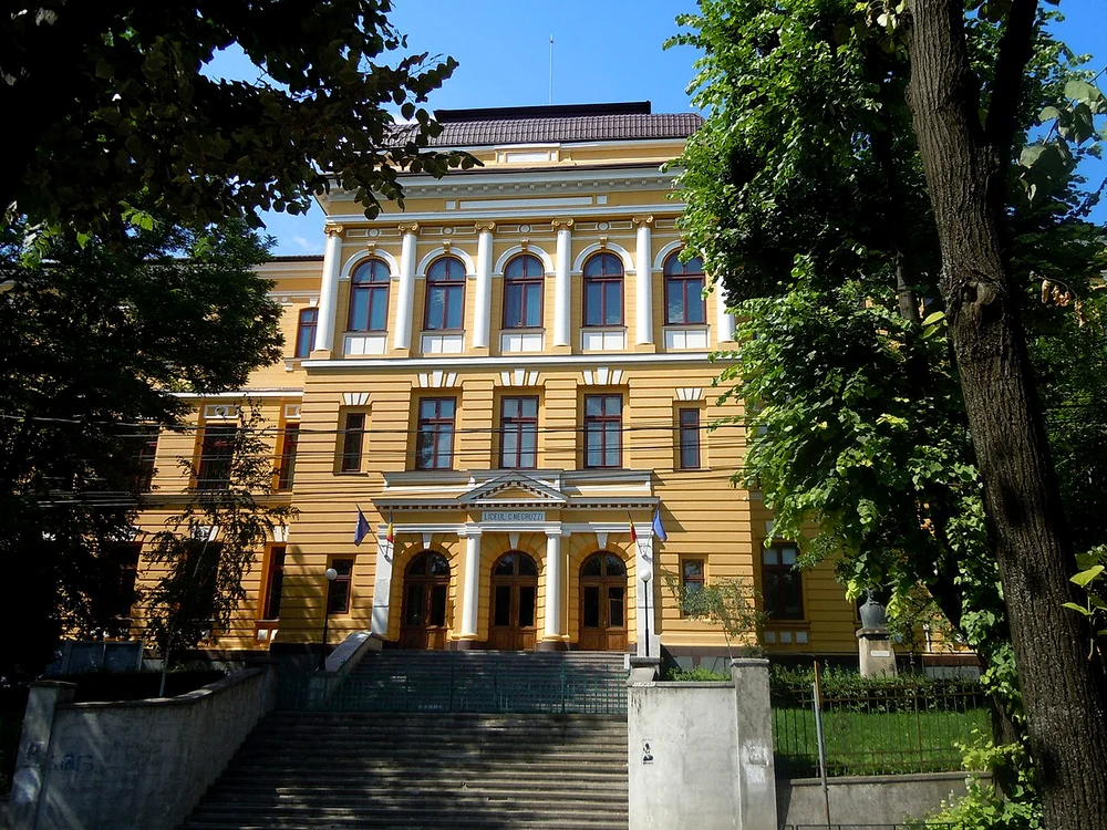 Colegiul Național, Colegiul „Costache Negruzzi", Iași Foto: Wikipedia