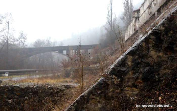 ruinele exploatarii mniere Teliuc foto daniel guta adevarul ianuarie 2021