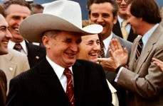 Primele contacte ale lui Ceauşescu cu bancherii capitalişti jpeg