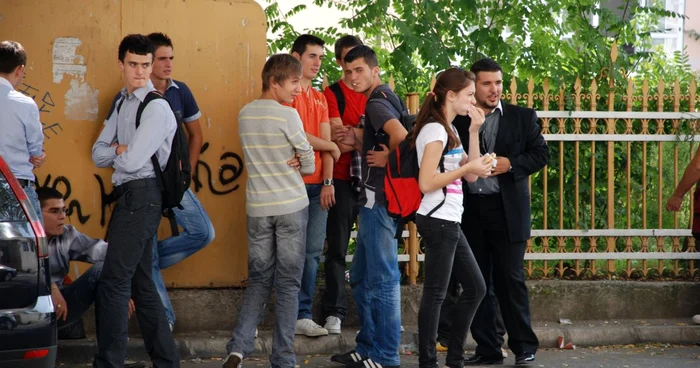 Brăila:TRIST „Învăţăm ca să fim slugile şmecherilor!”