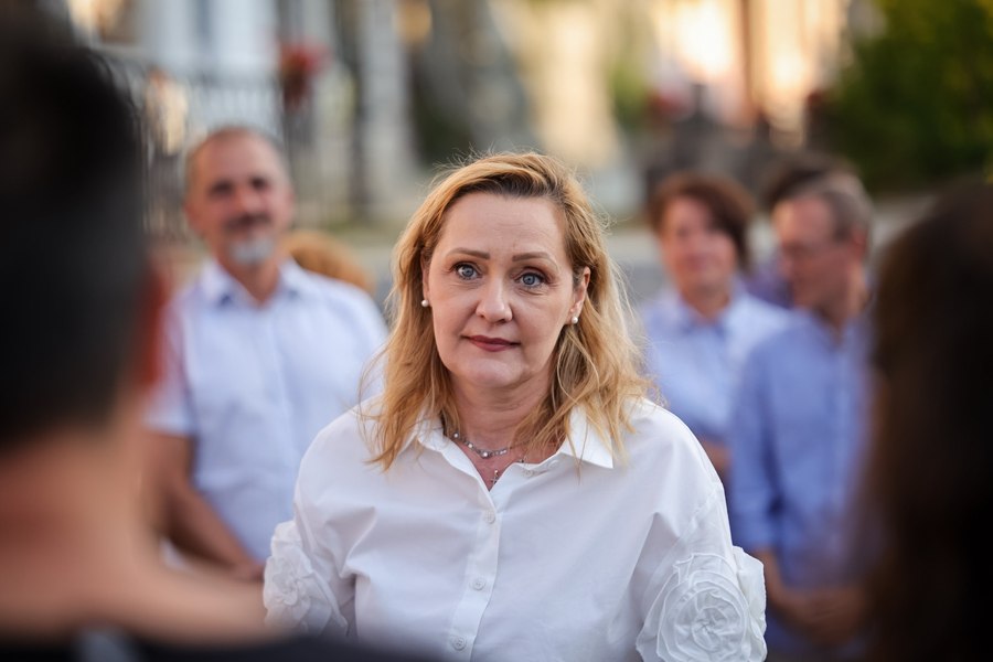 Crin Antonescu și Elena Lasconi discută despre candidatură și negocieri PSD-PNL | sursa foto: Adevarul