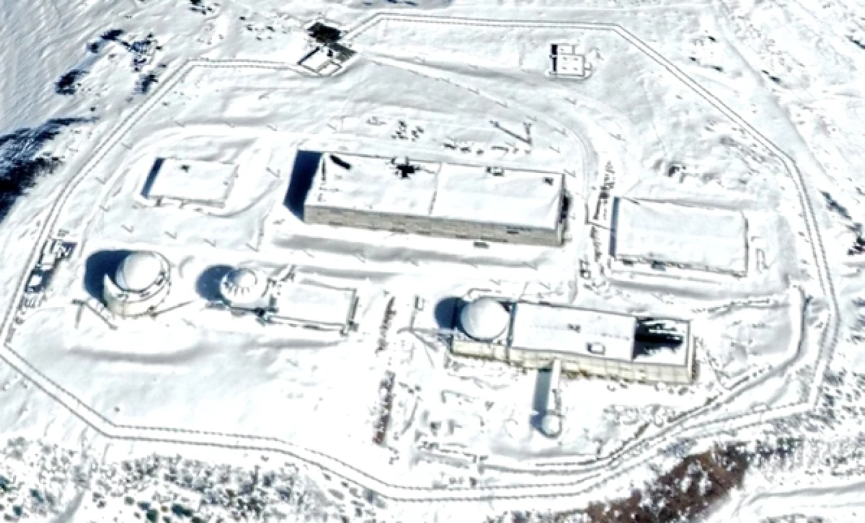 Domul telescopului a apărut în imagini satelitare din luna martie FOTO The Space Reviiew