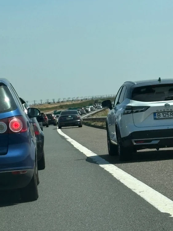 Trafic infernal de Sfânta Maria pe A2. Foto Facebook