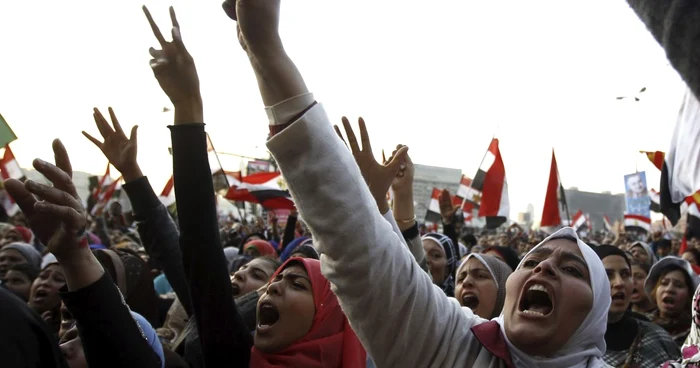 Femeile au participat ]n număr mare şi la protestele anti-Mubarak ş la cele anti-Morsi FOTO Reuters