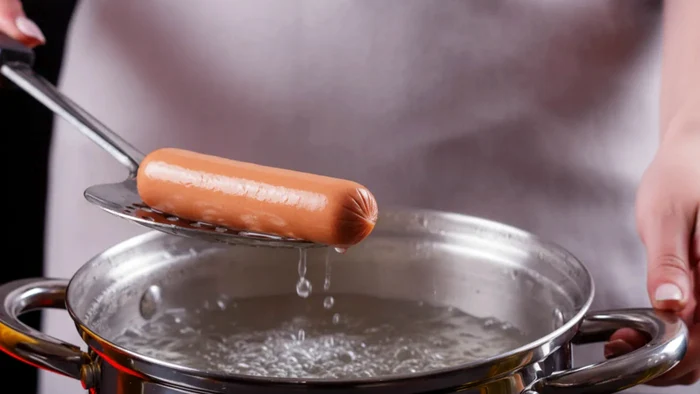 Câte minute trebuie să gătești, de fapt, crenvurștii.