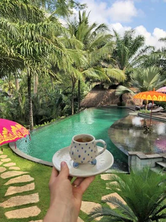 “Deja simt că aparţin acestui loc”, a spus Laura Cosoi