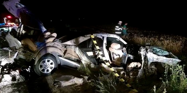 Urmările accidentului de la Miroslovesti. Foto