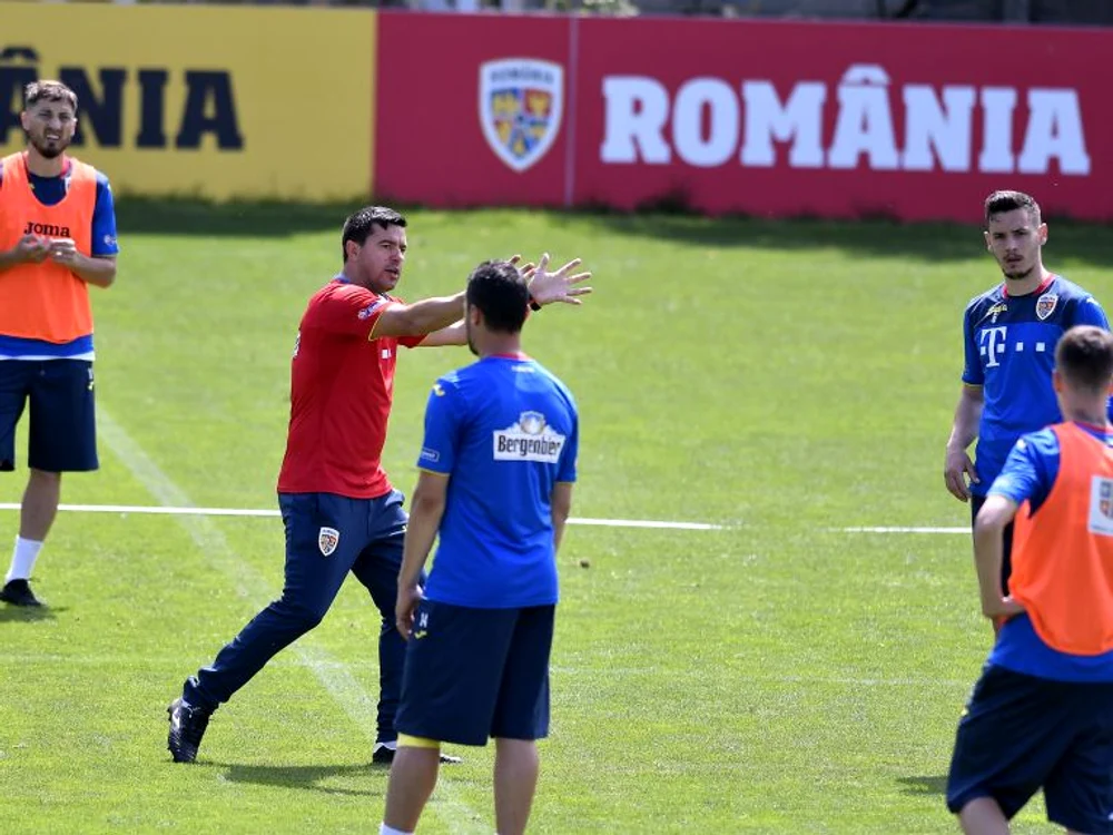 
    Cosmin Contra a inceput antrenamentele cu nationala Romaniei FOTO: Sportpictures.eu  