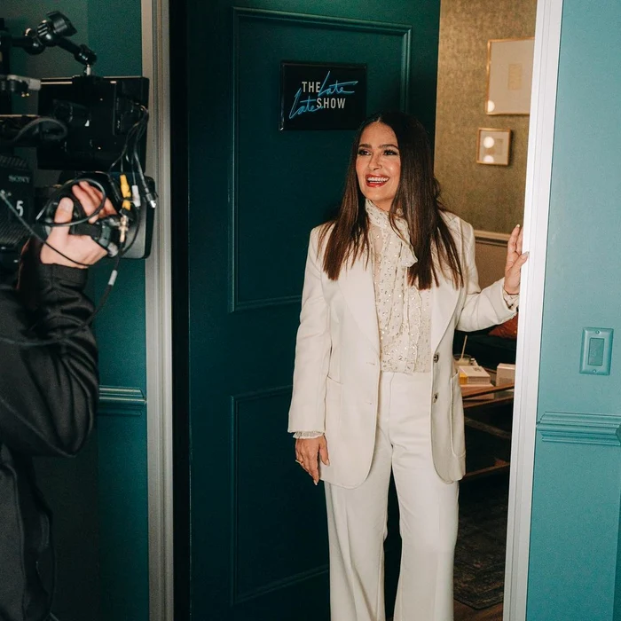 1 salma hayek jpg jpeg