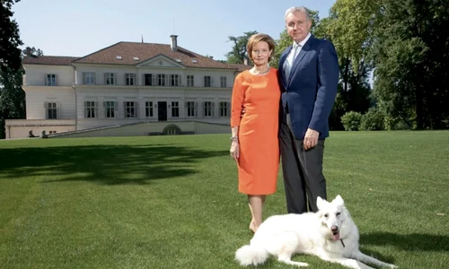 Majestatea Sa Margareta și Principele Radu la Săvârșin cu Alma, 2024   Baptiste Giroudon, Paris Match jpg