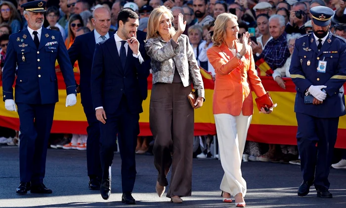 Infanta Cristina şi Infanta Elena   profimedia 1043603970 jpg