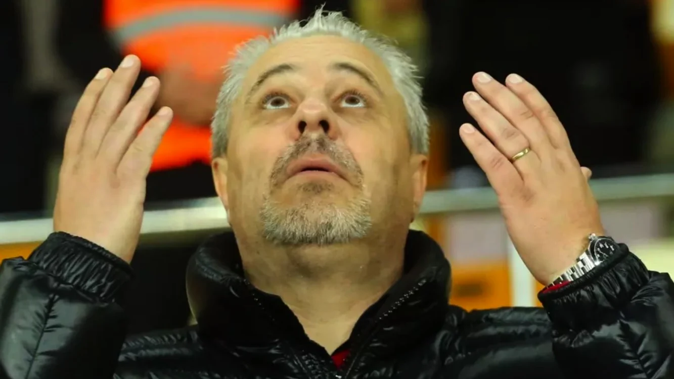 Marius Șumudică nu reușește să ridice echipa din subsolul clasamentului. Foto Facebook