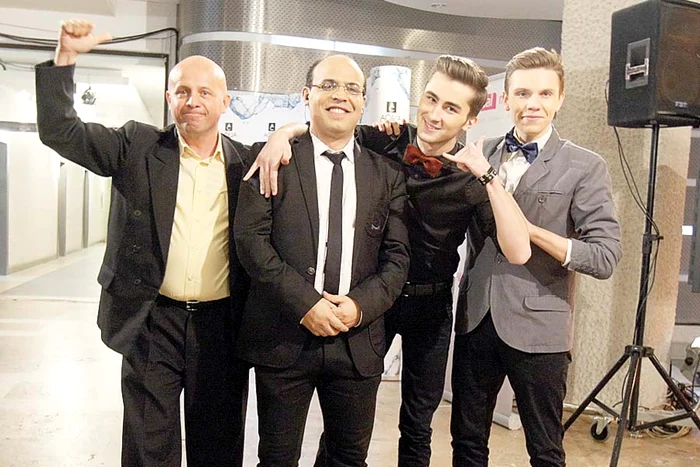 Cristian Prăjescu este  un solist care are doar 16 ani, dar a fost  deja poreclit „Bryan  Adams” de România  (FOTOGRAFII: TVR/DORIN CONSTANDA_