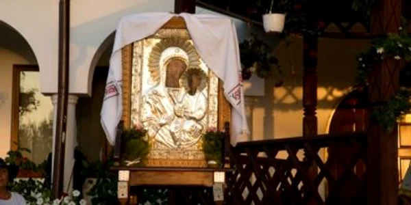 Icoana Maicii Domnului de la mănăstirea Adam FOTO Daniel Lare