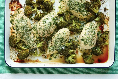 pui cu broccoli si parmezan jpeg