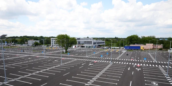 parcare aeroport 2 jpg
