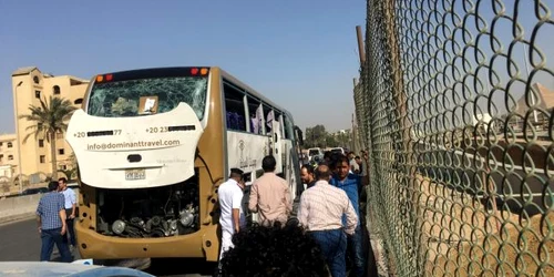 explozie bomba autocar turisti egipt piramide. foto epa-efe