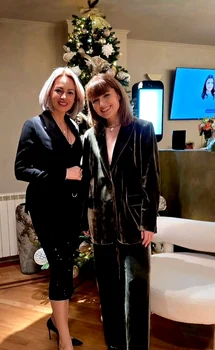 Alexandra Ungureanu face 44 de ani pe 28 decembrie foto: Instagram 