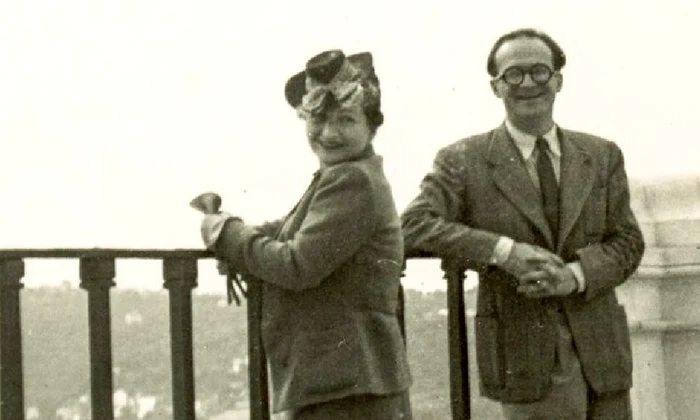 eliade poza detaliu 1 jpg