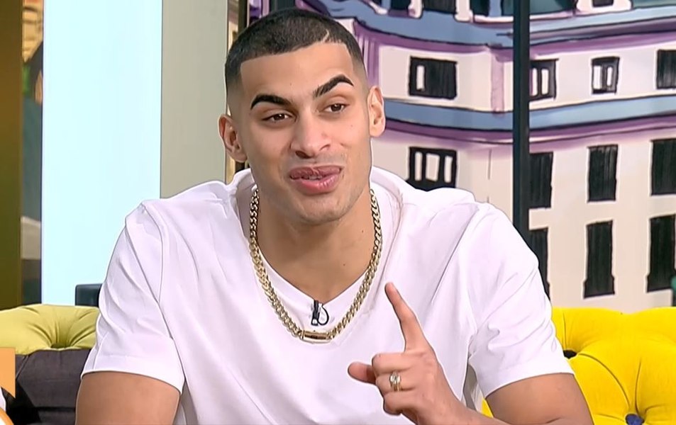 Gheboasă, amendat din nou de poliție. Artistul a reclamat furtul mașinii, dar vehiculul era parcat lângă casă