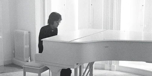 john lennon pian FOTO johnlennon.com