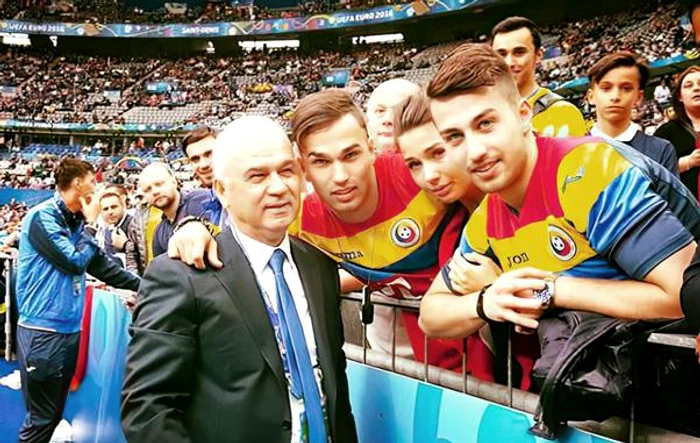 
    Andrei Iordănescu a renunțat la burlăcieSursă foto: Arhivă personală   