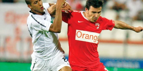După şase ani, Cristea (dreapta) a plecat de la Dinamo