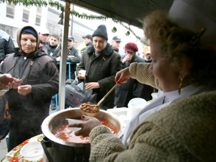 Conform tradiţiei, românii sărbătoresc 1 Decembrie cu mâncare de fasole