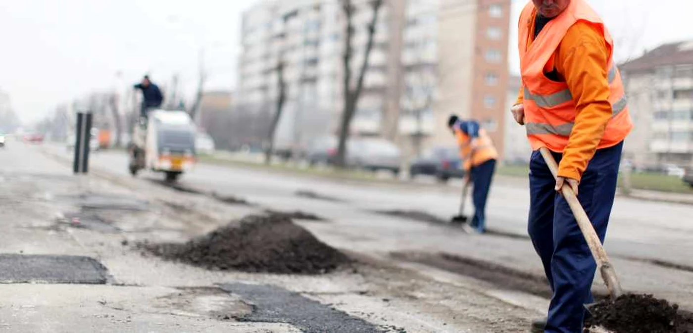 Cârpeala de la drumuri nu are viaţă lungă