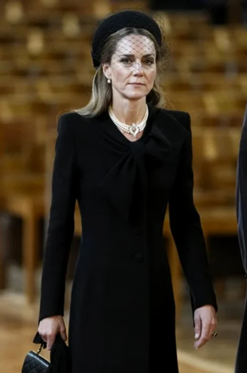 Kate Middleton, apariție impecabilă la înmormântarea Ducesei de Kent