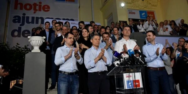 ciolos barna usr plus alegeri castig foto steluta popescu