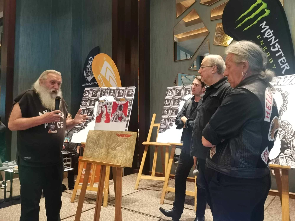 Valeriu Sepi la reconstituirea coperții Cantafabule FOTO Ștefan Both