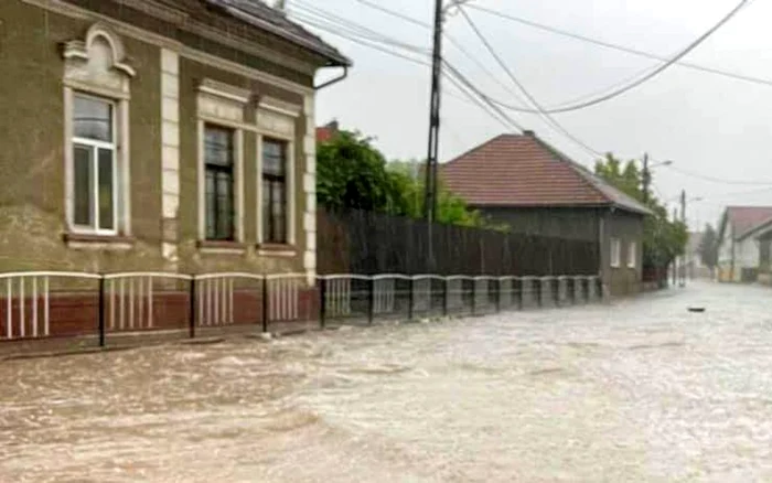 inundatii brad foto prefectura hunedoara