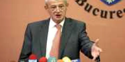 Oprescu, nemulţumit de votul consilierilor locali