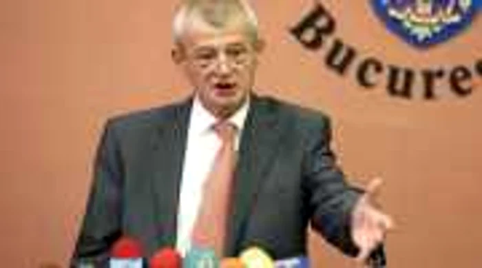Oprescu, nemulţumit de votul consilierilor locali