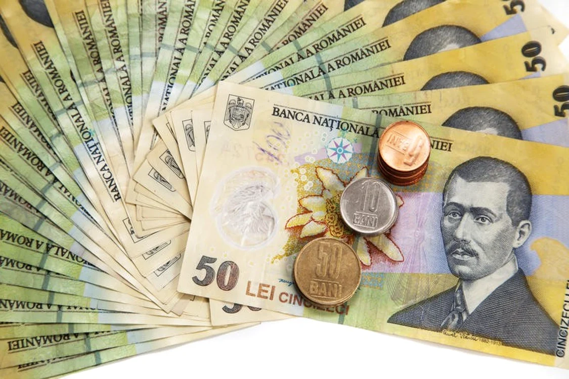 Casierul a reuşit să-şi însuşească peste 20.000 de lei
