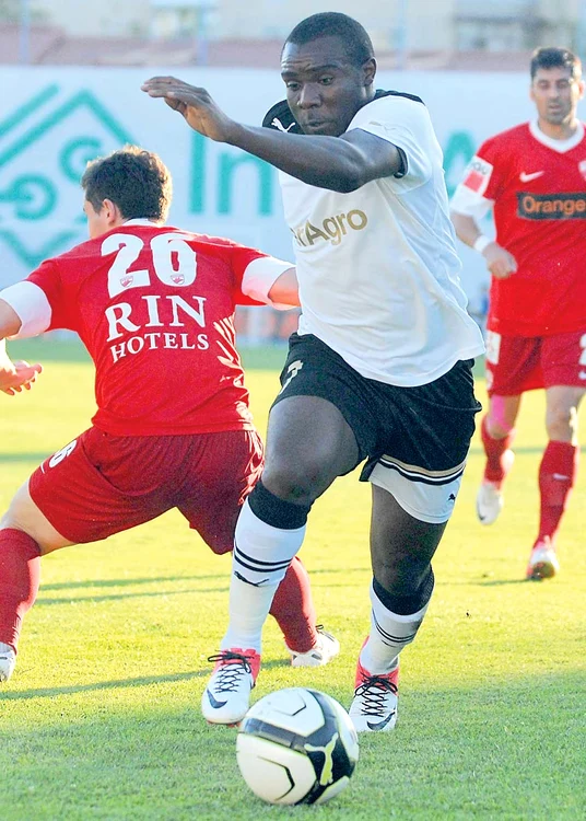 
    Fwayo Tembo e primul zambian  care evoluează în Liga 1  