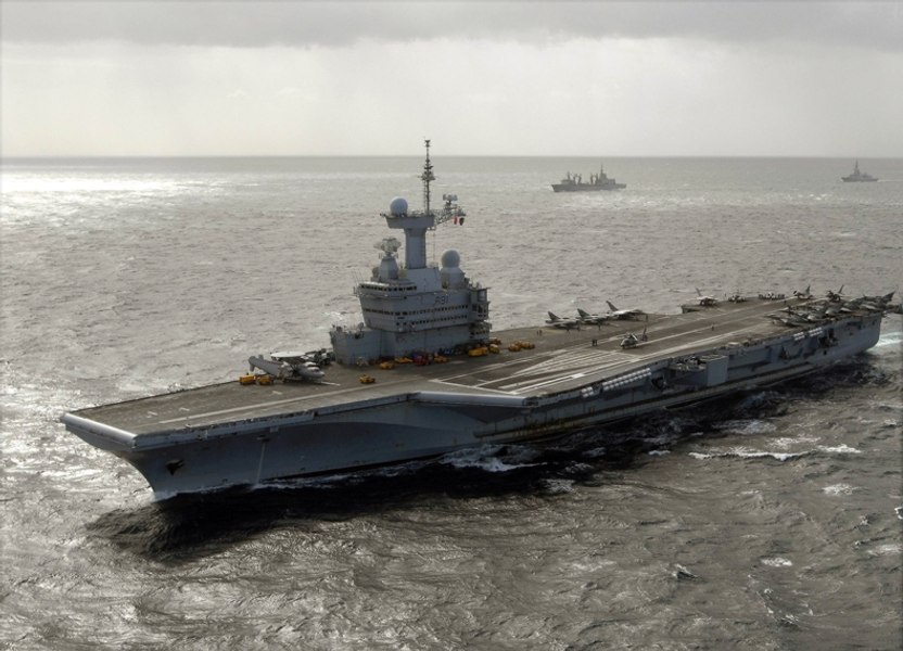 Franța se pregătește pentru un război naval „împotriva cuiva care vrea să ne distrugă”