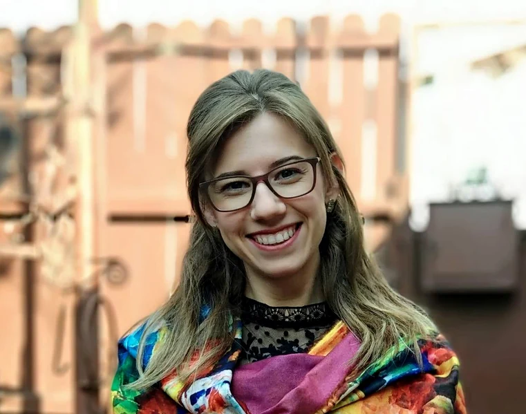 Corina Ioana Benga a fost asistenta lui Bulai la SNSPA FOTO: Facebook/Corina Benga